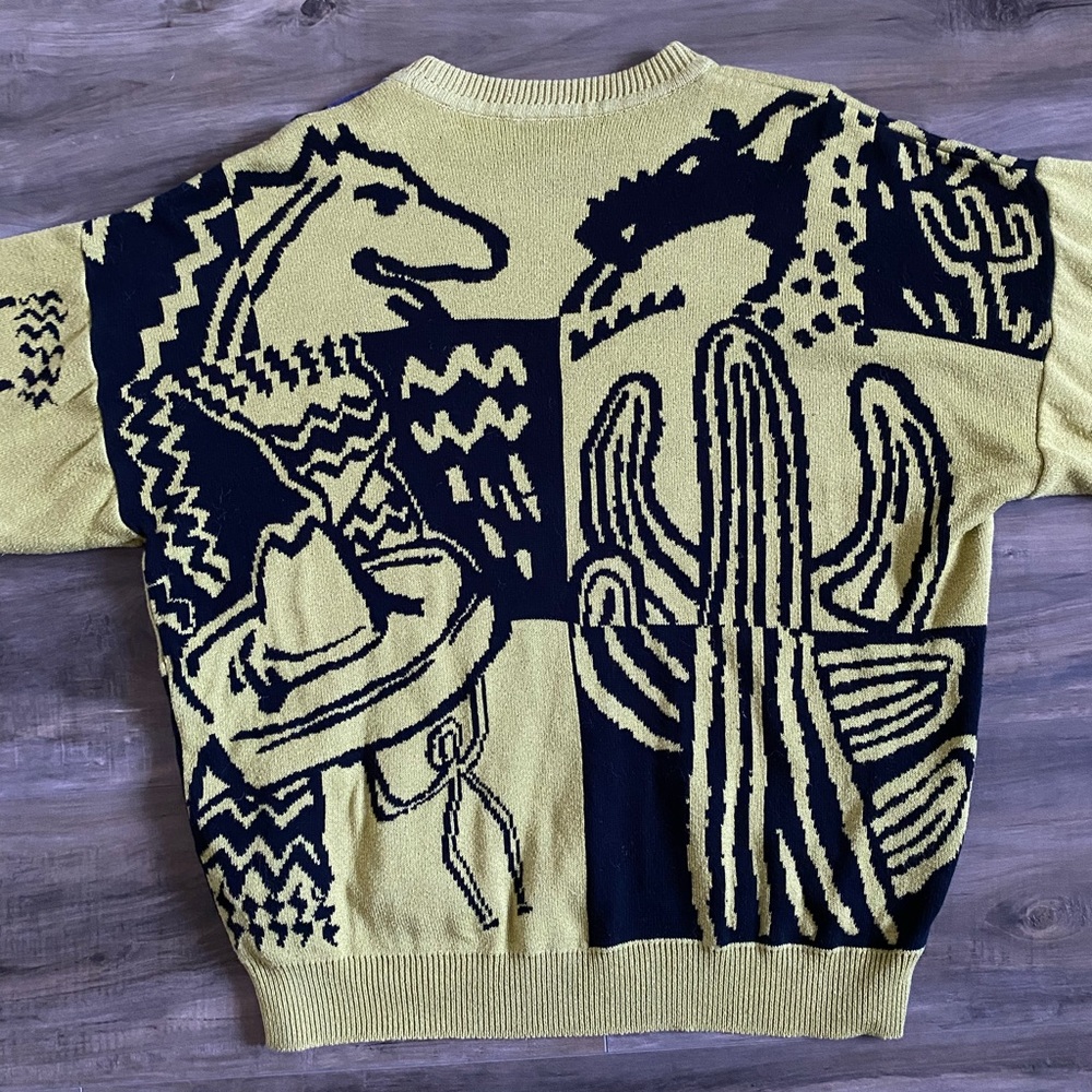 Cute indie sweater! - Picture 2 of 3